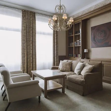 Art Hotel 4*
